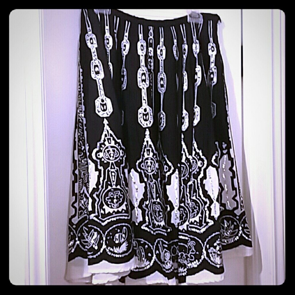 Sweet By Miss Me B&W Sequin Skirt Size M 🦄🦄🦄